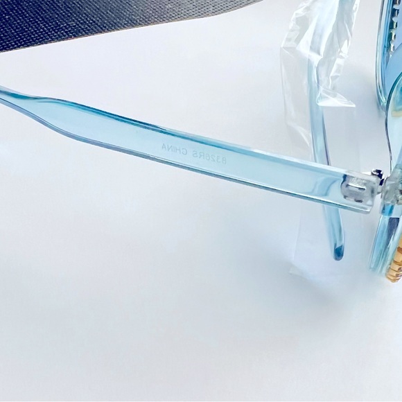 🔥BLING🆕BLUE ROUND RHINESTONE SUNGLASSES - Picture 3 of 4